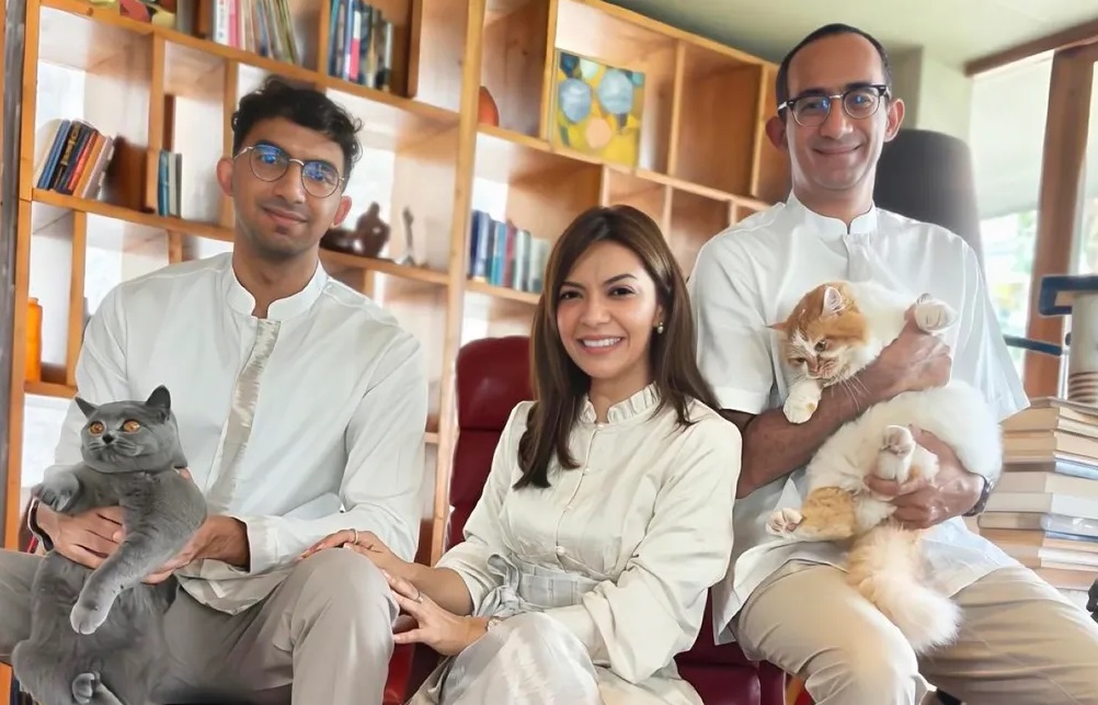 Najwa Shihab bersama anak dan almarhum suaminya. [Instagram]